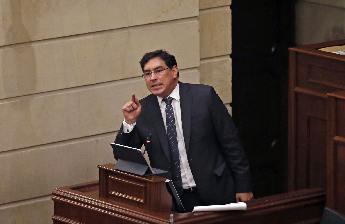 Hernán Prada renunció a su curul del Centro Democrático