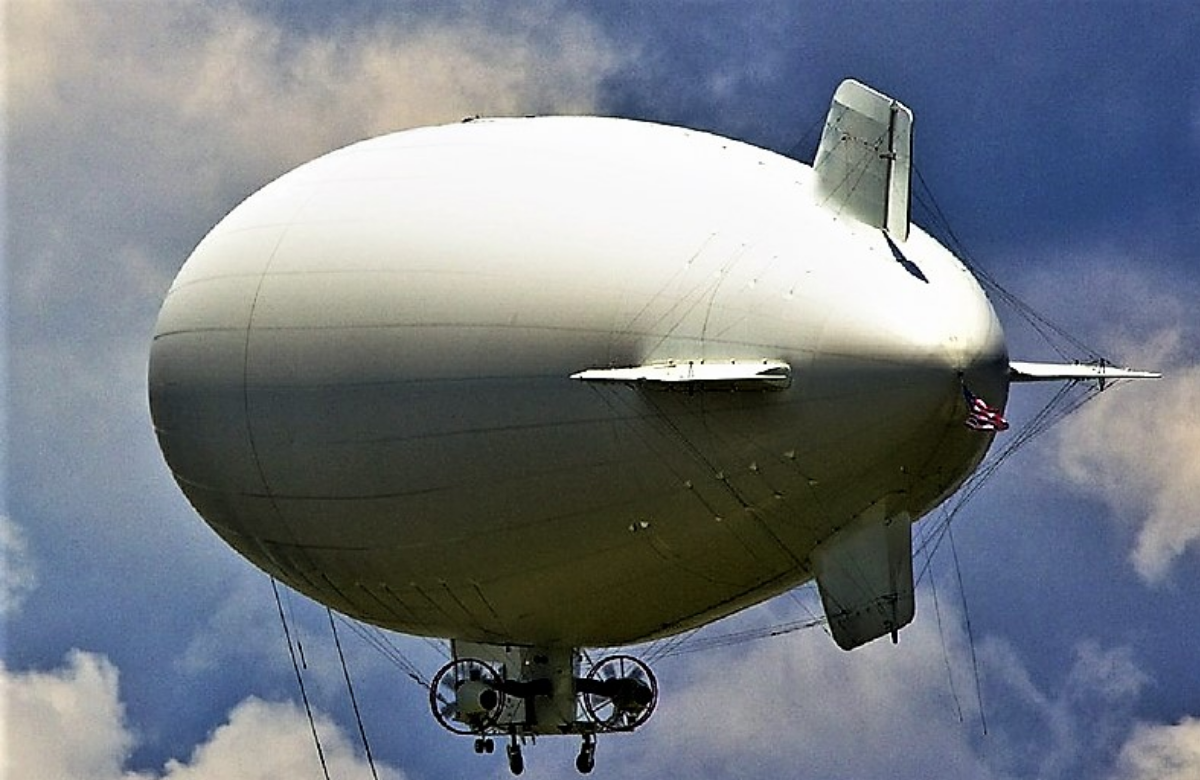 dirigible 