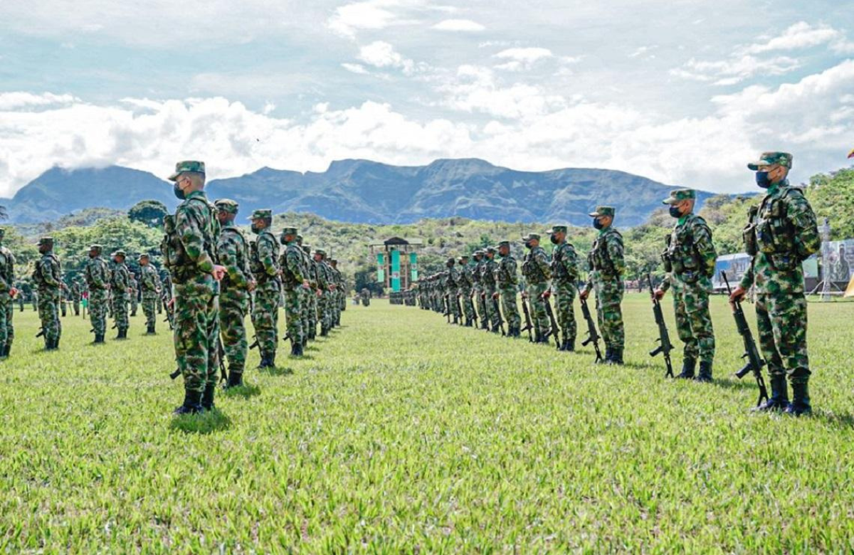 Renuncian 23 tenientes coroneles del Ejército Nacional por voluntad propia