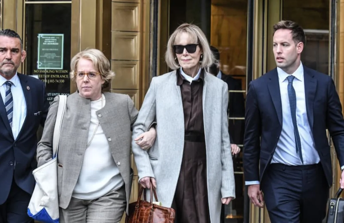Jean Carroll compareció como testigo en el juicio civil en la corte federal de New York contra Donal Trump.