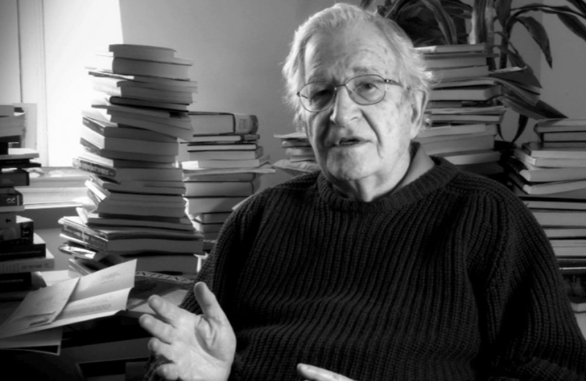 Noan Chomsky; ve en latinoamérica una región próspera y floreciente