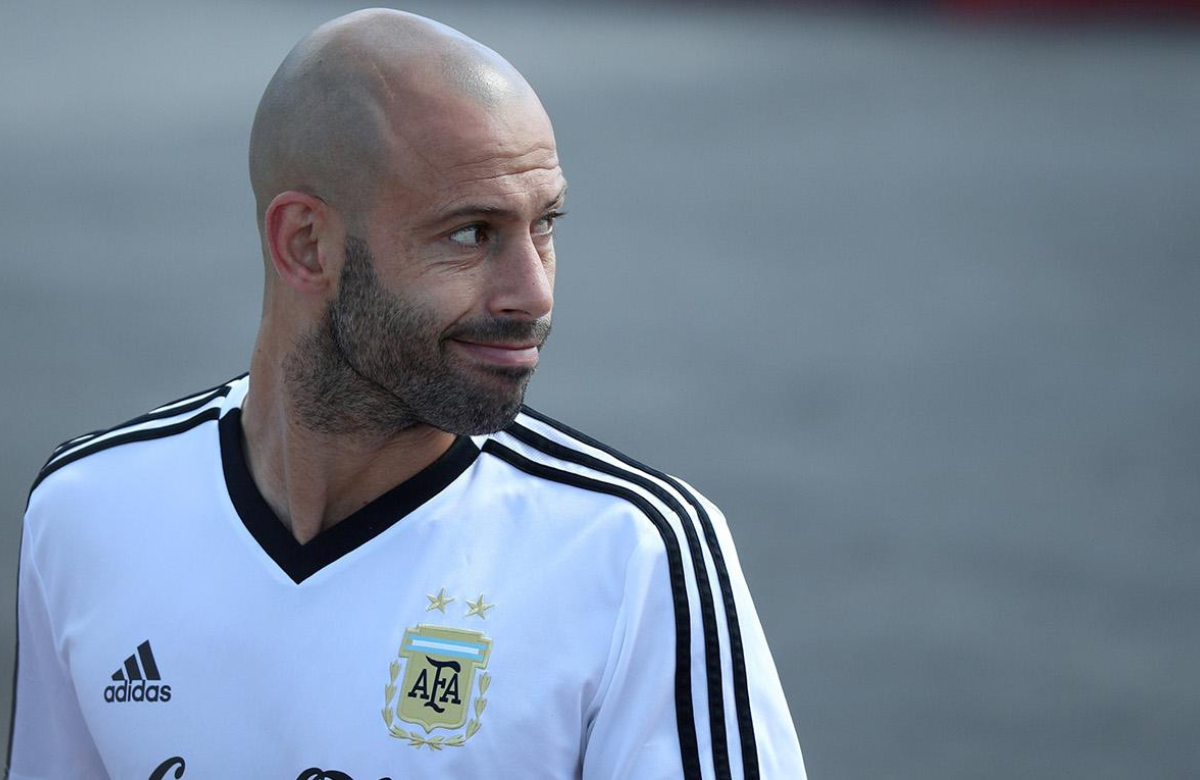 Javier Mascherano salió en defensa de Lionel Messi por lo que atraviesa en Francia