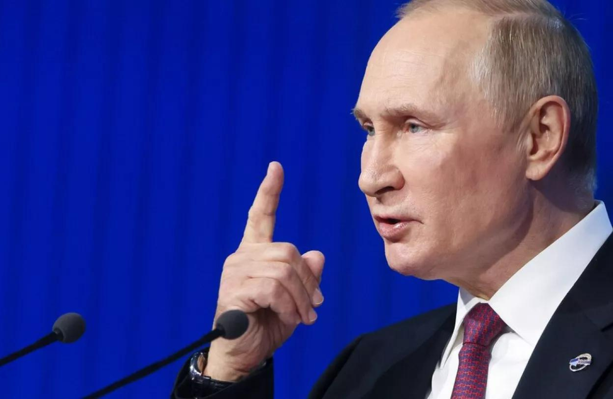 Vladimir Putin; denunció que se ha desencadenado una guerra contra Rusia