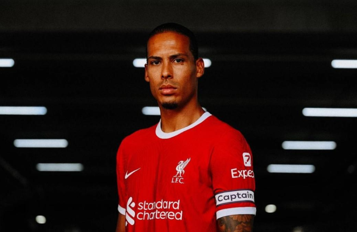 Virgil Van Dijk es el nuevo capitán del Liverpool