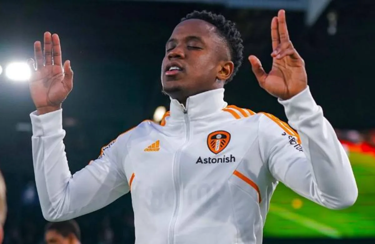 Leeds United prepara el regreso del colombiano Luis Sinisterra