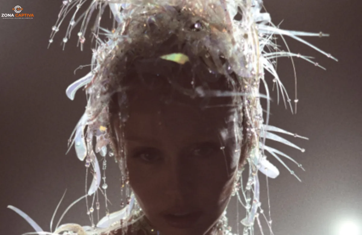 Miley Cyrus anuncia su nuevo sencillo global "End of the World"