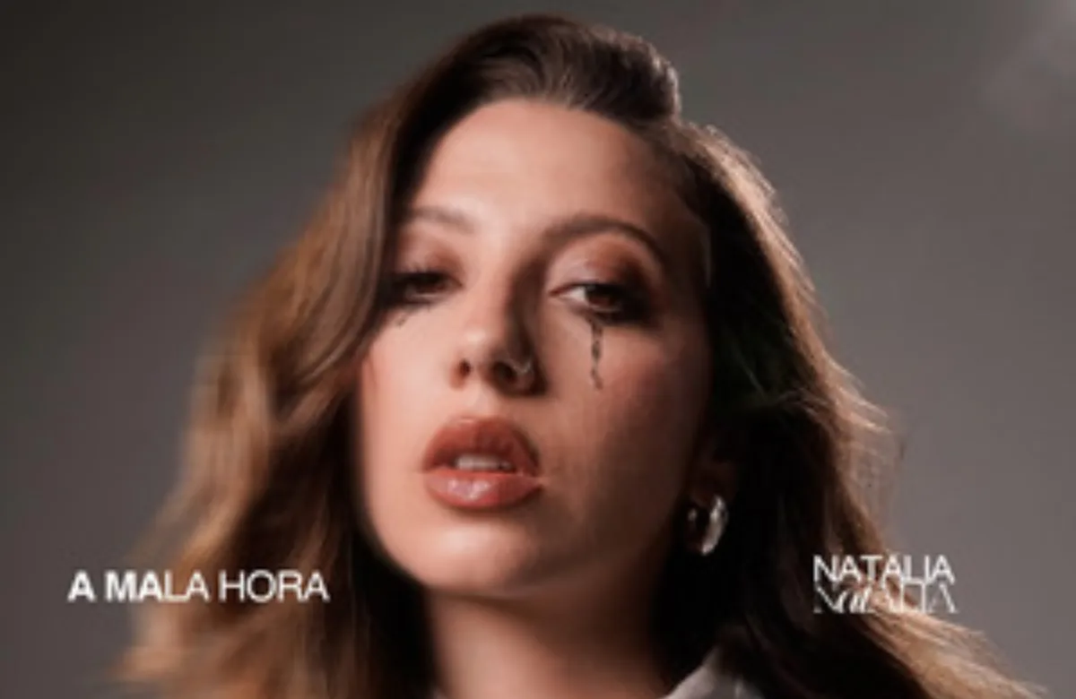 Natalia Natalia lanza su primer álbum como solista: “A Mala Hora”