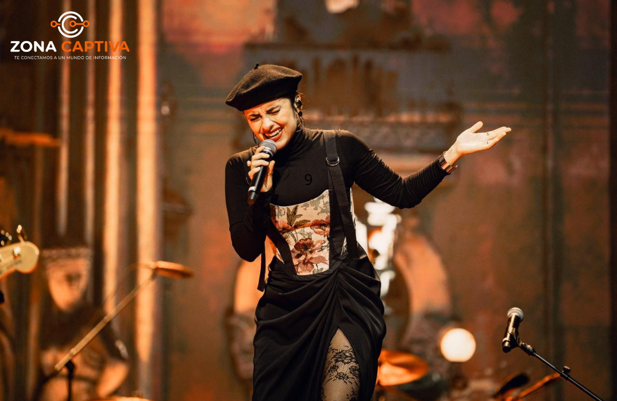 Queen y David Bowie renacen en un espectáculo monumental en el Teatro Cassia