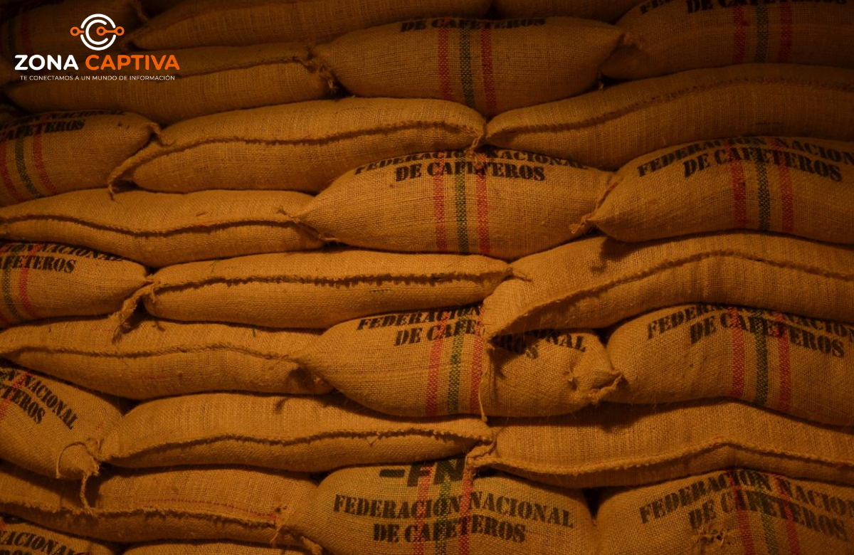 Cenicafé impulsa la producción de café colombiano.