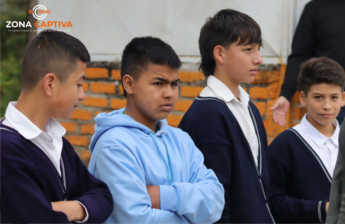 Educación media enfrenta una crisis en Colombia