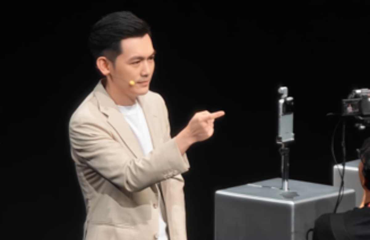 HONOR lanza el Robot Phone impulsado por IA y cine profesional